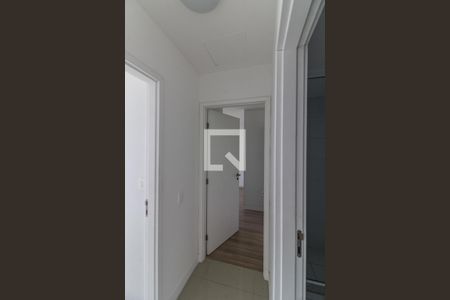 Corredor de apartamento à venda com 2 quartos, 157m² em Barra da Tijuca, Rio de Janeiro