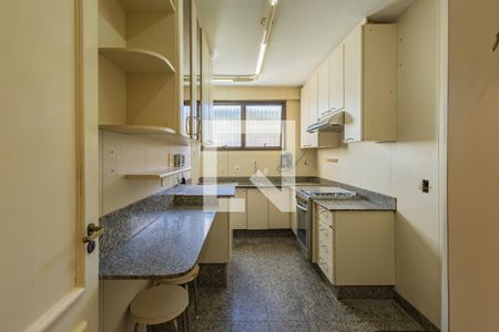 Cozinha de apartamento à venda com 3 quartos, 150m² em Mangabeiras, Belo Horizonte