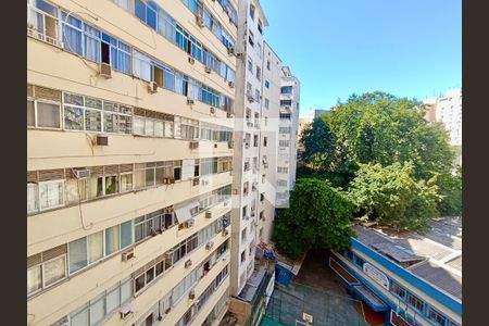 Sala vista de apartamento à venda com 3 quartos, 120m² em Copacabana, Rio de Janeiro