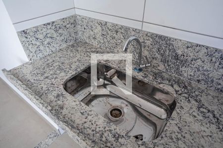 Cozinha de apartamento à venda com 2 quartos, 86m² em Piratininga, Belo Horizonte