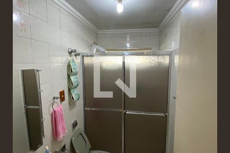 Banheiro de casa à venda com 2 quartos, 100m² em Vila Alexandria, São Paulo