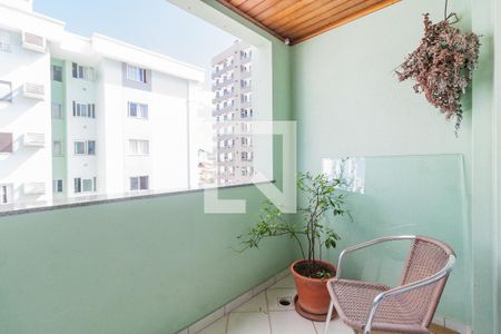 Sala de apartamento para alugar com 3 quartos, 86m² em Barreiros, São José