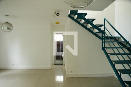 Sala de apartamento para alugar com 2 quartos, 107m² em Parque Frondoso, Cotia