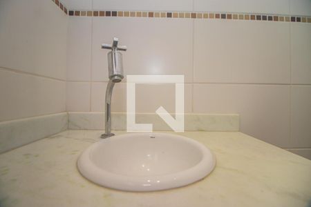 Lavabo de apartamento para alugar com 2 quartos, 87m² em Auxiliadora, Porto Alegre