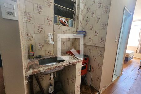 Cozinha de apartamento para alugar com 1 quarto, 21m² em Botafogo, Rio de Janeiro