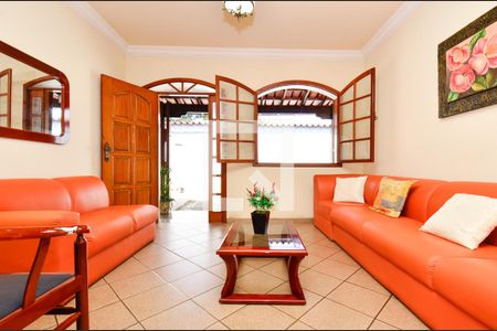 Sala de casa à venda com 3 quartos, 360m² em Dom Joaquim, Belo Horizonte