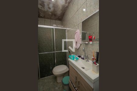 Banheiro da Suíte de casa à venda com 2 quartos, 200m² em Vila Pereira Cerca, São Paulo