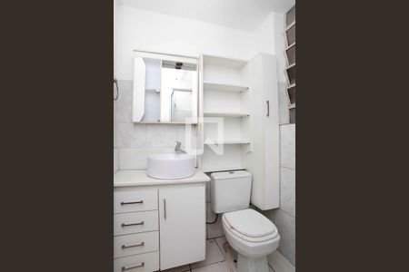 Banheiro de apartamento para alugar com 1 quarto, 27m² em Cidade Baixa, Porto Alegre