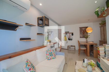 Sala de apartamento para alugar com 3 quartos, 85m² em Recreio dos Bandeirantes, Rio de Janeiro