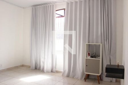 Suíte de casa para alugar com 1 quarto, 60m² em Alto de Pinheiros, São Paulo