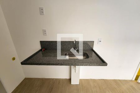 Cozinha  de apartamento para alugar com 2 quartos, 39m² em Vila Sônia, São Paulo