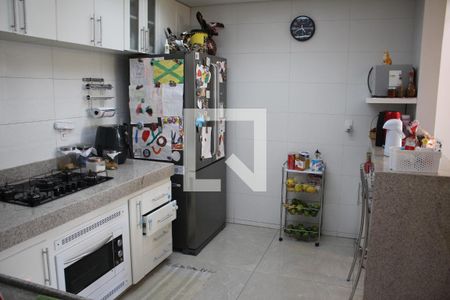 Cozinha de casa à venda com 3 quartos, 160m² em Fonte Grande, Contagem