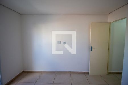 Quarto  de apartamento à venda com 1 quarto, 39m² em Vila Carmosina, São Paulo