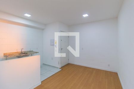 Sala de apartamento para alugar com 2 quartos, 45m² em Jardim Copiuva, Carapicuíba