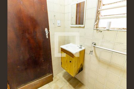 Casa à venda com 100m², 2 quartos e sem vaga Casa à venda com 100m², 2 quartos e sem vagaBanheiro 2