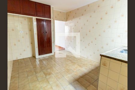 Casa à venda com 100m², 2 quartos e sem vaga Casa à venda com 100m², 2 quartos e sem vagaCozinha