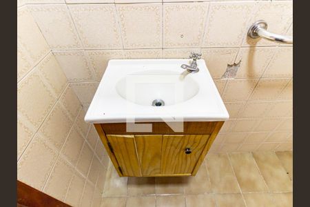 Casa à venda com 100m², 2 quartos e sem vaga Casa à venda com 100m², 2 quartos e sem vagaBanheiro 2