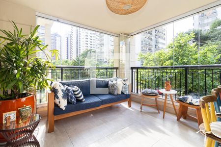 Varanda de apartamento à venda com 3 quartos, 165m² em Moema, São Paulo