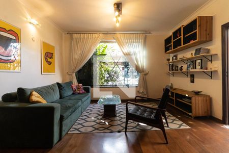 Sala de casa para alugar com 4 quartos, 197m² em Paraíso, São Paulo