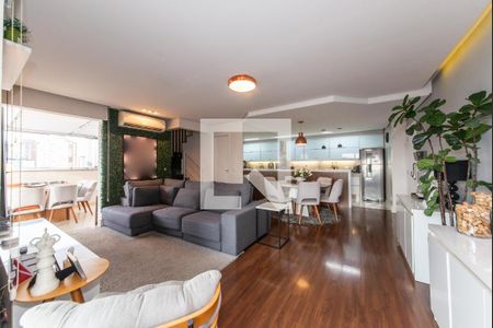 Sala de apartamento para alugar com 3 quartos, 134m² em Vila Gumercindo, São Paulo