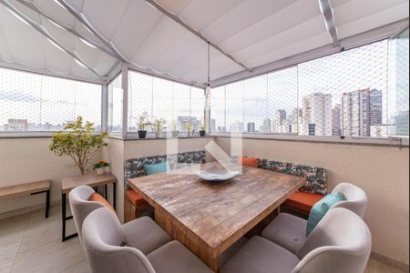 Varanda de apartamento para alugar com 3 quartos, 134m² em Vila Gumercindo, São Paulo