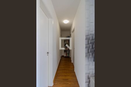 Corredor de apartamento à venda com 3 quartos, 67m² em Vila Andrade, São Paulo