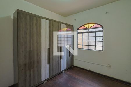 Quarto 1 de casa para alugar com 2 quartos, 40m² em Goiânia, Belo Horizonte