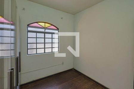 Quarto de kitnet/studio para alugar com 2 quartos, 70m² em Goiânia, Belo Horizonte