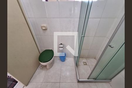 Banheiro de kitnet/studio para alugar com 1 quarto, 23m² em Centro, Rio de Janeiro