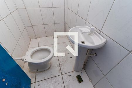 Banheiro de casa para alugar com 1 quarto, 24m² em Vila Carolina, São Paulo