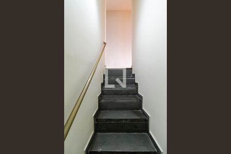 Escada de casa de condomínio à venda com 3 quartos, 70m² em Dona Clara, Belo Horizonte