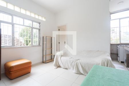 Apartamento à venda com 33m², 1 quarto e sem vagaSala