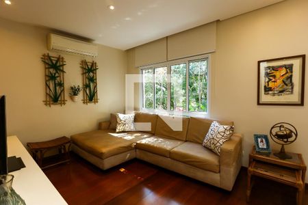 Sala de casa de condomínio à venda com 3 quartos, 240m² em Fazenda Morumbi, São Paulo