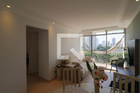 Sala de apartamento para alugar com 2 quartos, 58m² em Vila Sofia, São Paulo