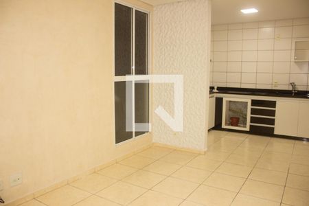 Sala de apartamento à venda com 2 quartos, 60m² em Chacaras Reunidas Santa Terezinha, Contagem