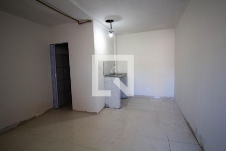 Cozinha de kitnet/studio para alugar com 1 quarto, 25m² em Bom Retiro, São Paulo