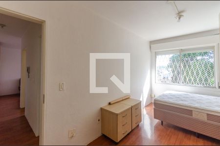 Quarto de apartamento à venda com 1 quarto, 47m² em Medianeira, Porto Alegre