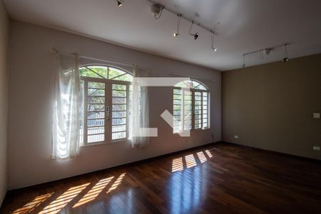 Sala de casa à venda com 3 quartos, 120m² em Cidade São Francisco, São Paulo