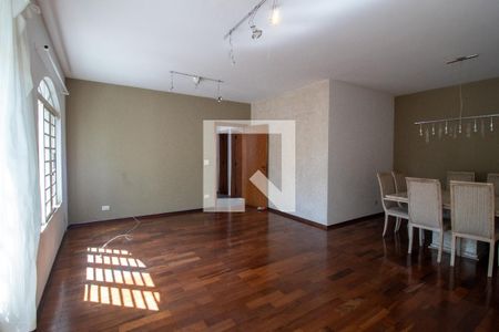 Sala de casa à venda com 3 quartos, 120m² em Cidade São Francisco, São Paulo