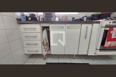 Apartamento à venda com 300m², 3 quartos e 2 vagas Apartamento à venda com 300m², 3 quartos e 2 vagasCozinha