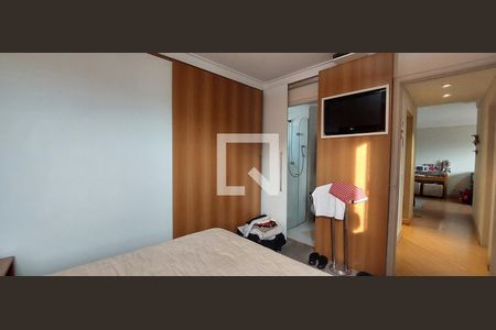 Apartamento à venda com 300m², 3 quartos e 2 vagas Apartamento à venda com 300m², 3 quartos e 2 vagasQuarto 2 suíte