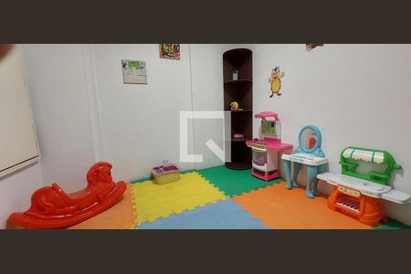 Apartamento à venda com 300m², 3 quartos e 2 vagas Apartamento à venda com 300m², 3 quartos e 2 vagasÁrea comum - Brinquedoteca