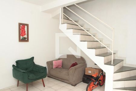 Casa à venda com 2 quartos, 70m² em Jaqueline, Belo Horizonte