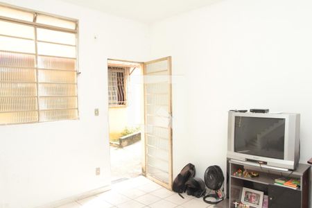 Casa à venda com 2 quartos, 70m² em Jaqueline, Belo Horizonte