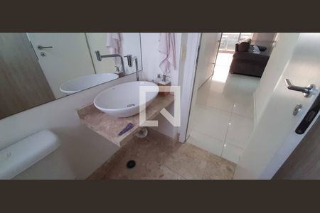 Apartamento à venda com 187m², 5 quartos e 3 vagas Apartamento à venda com 187m², 5 quartos e 3 vagasLavabo