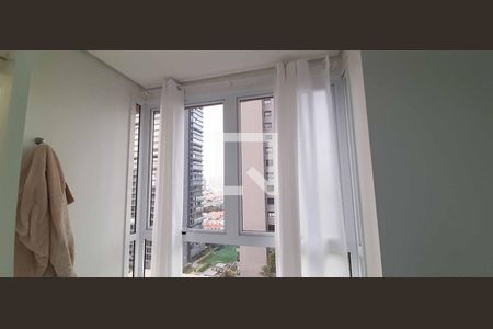 Apartamento à venda com 187m², 5 quartos e 3 vagas Apartamento à venda com 187m², 5 quartos e 3 vagasBanheiro da Suíte 1