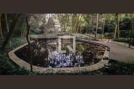 Apartamento à venda com 187m², 5 quartos e 3 vagas Apartamento à venda com 187m², 5 quartos e 3 vagasLago