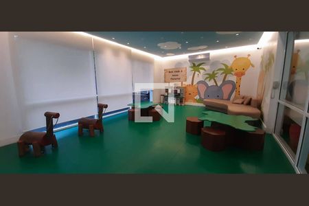 Apartamento à venda com 187m², 5 quartos e 3 vagas Apartamento à venda com 187m², 5 quartos e 3 vagasÁrea comum