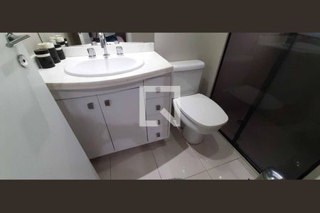 Apartamento à venda com 187m², 5 quartos e 3 vagas Apartamento à venda com 187m², 5 quartos e 3 vagasBanheiro da Suíte 2