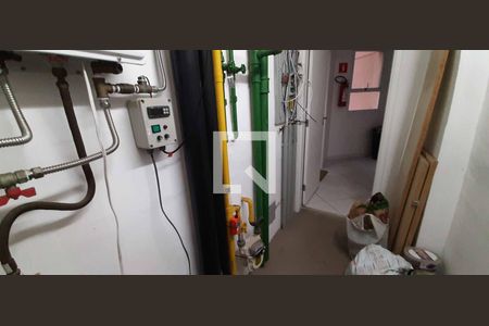 Apartamento à venda com 187m², 5 quartos e 3 vagas Apartamento à venda com 187m², 5 quartos e 3 vagasDisjuntor